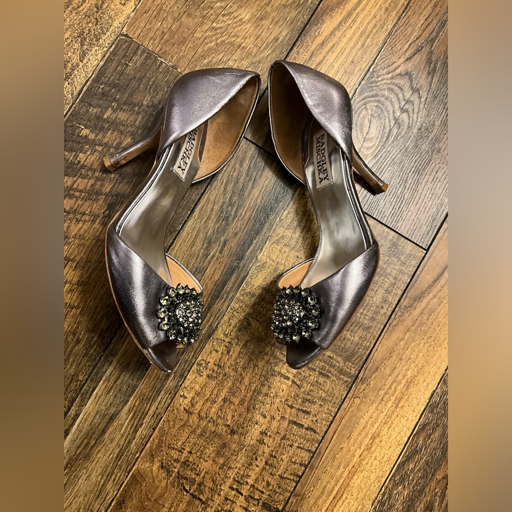 BADGLEY MISCHKA WOMENS BRIDAL DARK SILVER PUMP HEEL SIZE 6 - Picture 3 of 9
